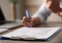 legea agentului imobiliar